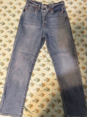 Levi's Wedgie Straight Light Blue Cropped Women's Jeans